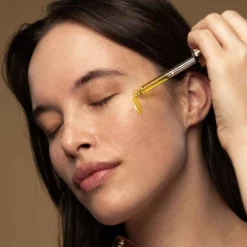 Antipodes Divine Face Oil kasvoöljy, 2 kokoa