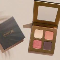 INIKA Organic Eyeshadow Quad luomiväripaletti Flowers