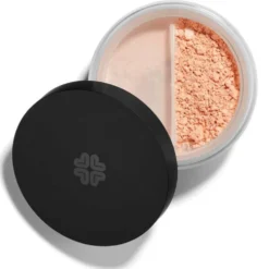 Lily Lolo valoa heijastava viimeistelypuuteri Flawless Silk