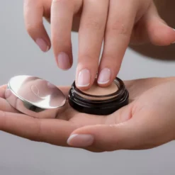 Peitevoide Esse Concealer, 3 sävyä