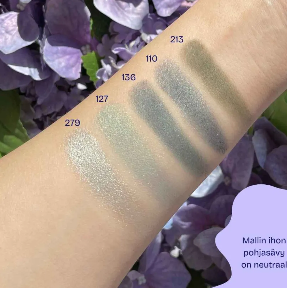Sininen luomiväri Zao Pearly 136 Night Blue