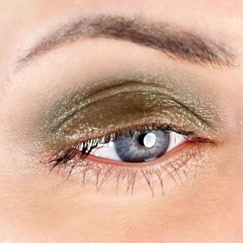 Vihreä luomivärikynä Zao Jumbo Eye Pencil 585 Golden Khaki